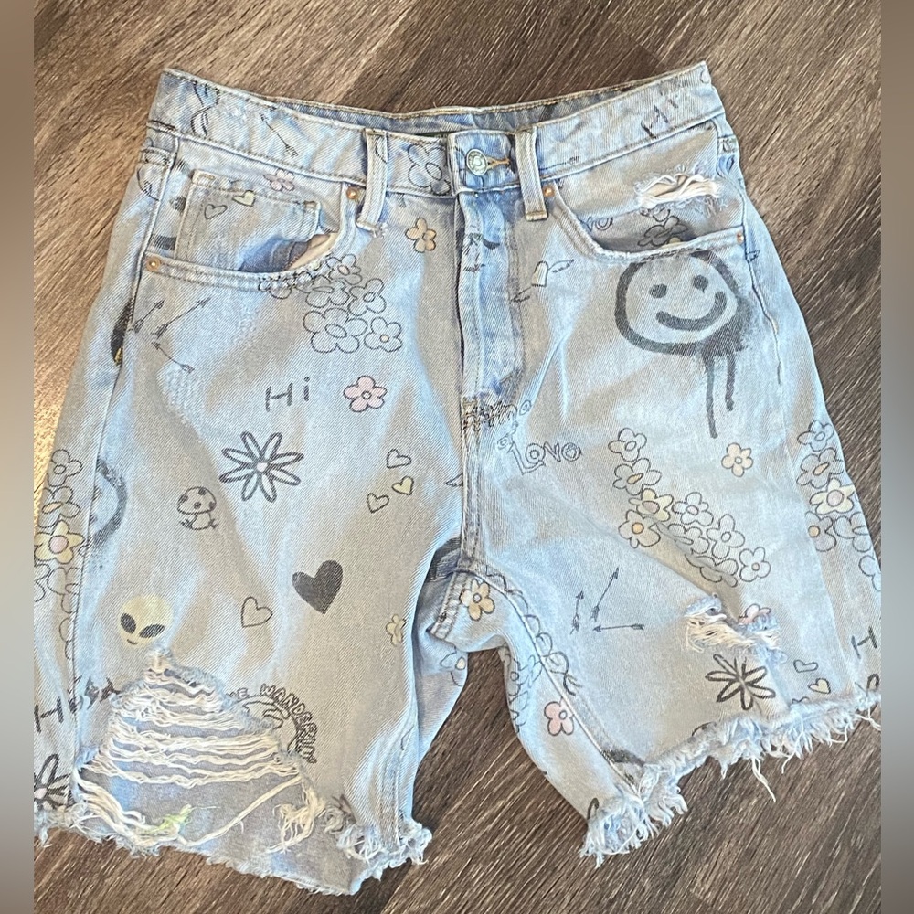 High rise Bermuda shorts